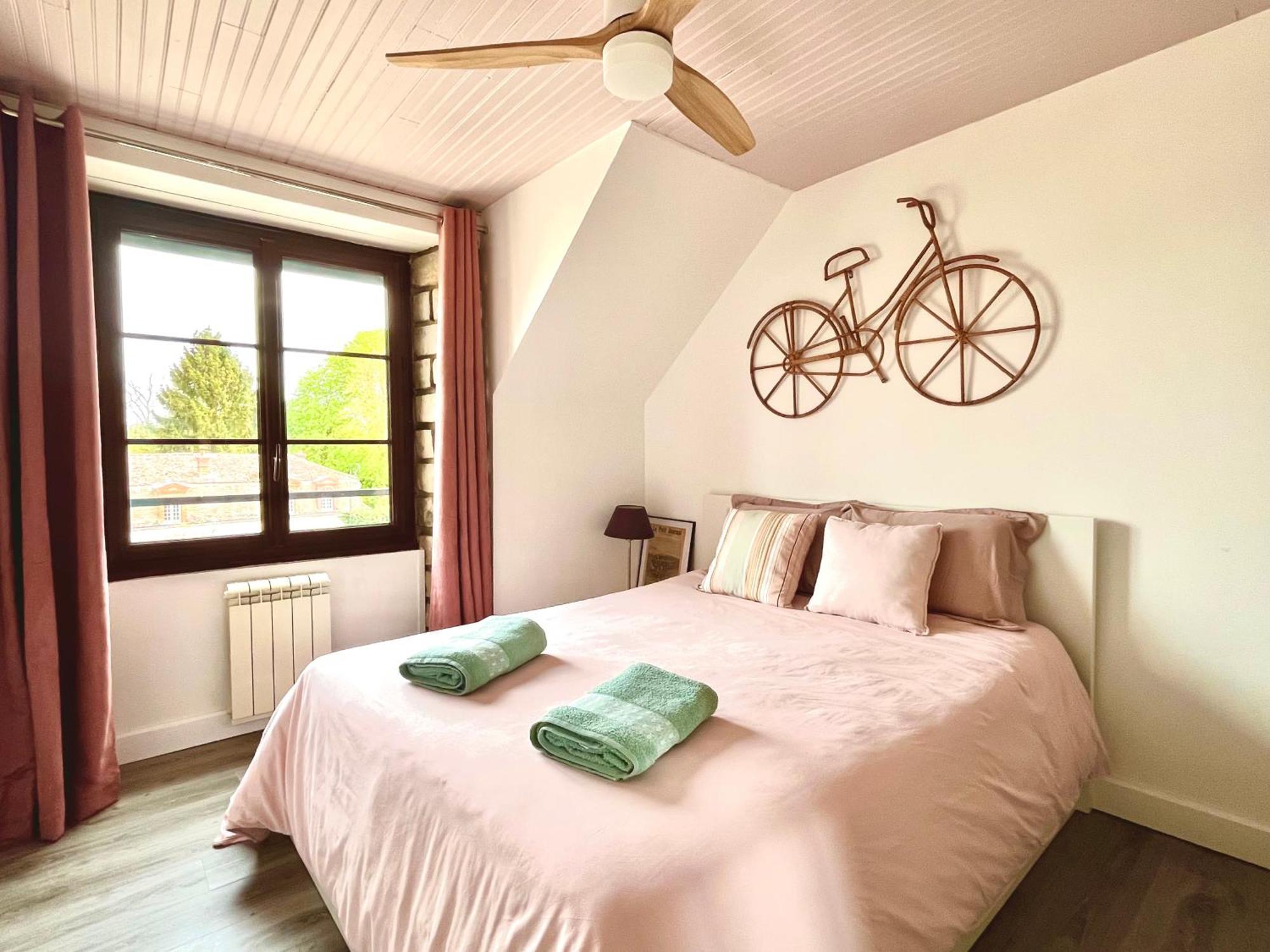 Appartement En Plein Centre Ville Milly-la-Foret Exterior photo